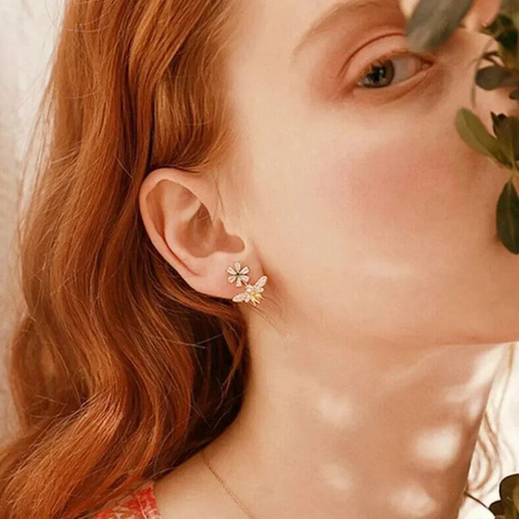 NEW 18K White Gold Citrine Diamond Bee Earrings - Picture 5 of 5